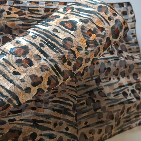 LEOPARD rectangular scarf - Picture 4 of 5